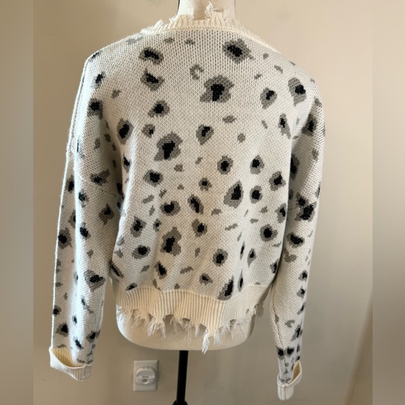 Cloud Chaser leopard print boho sweater cream black gray fringe frayed hems Med - Picture 2 of 10